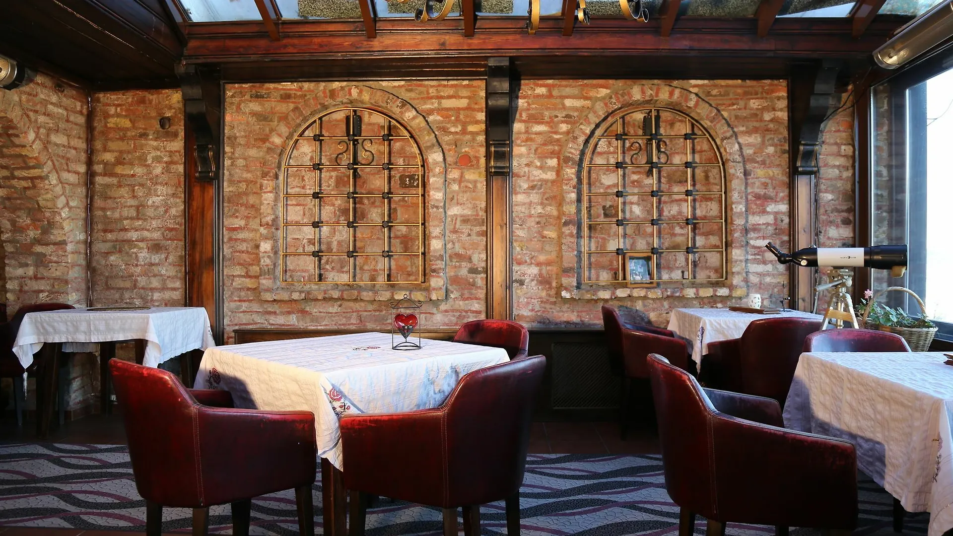 Cafe Halic Hotel Istanbul Turkey